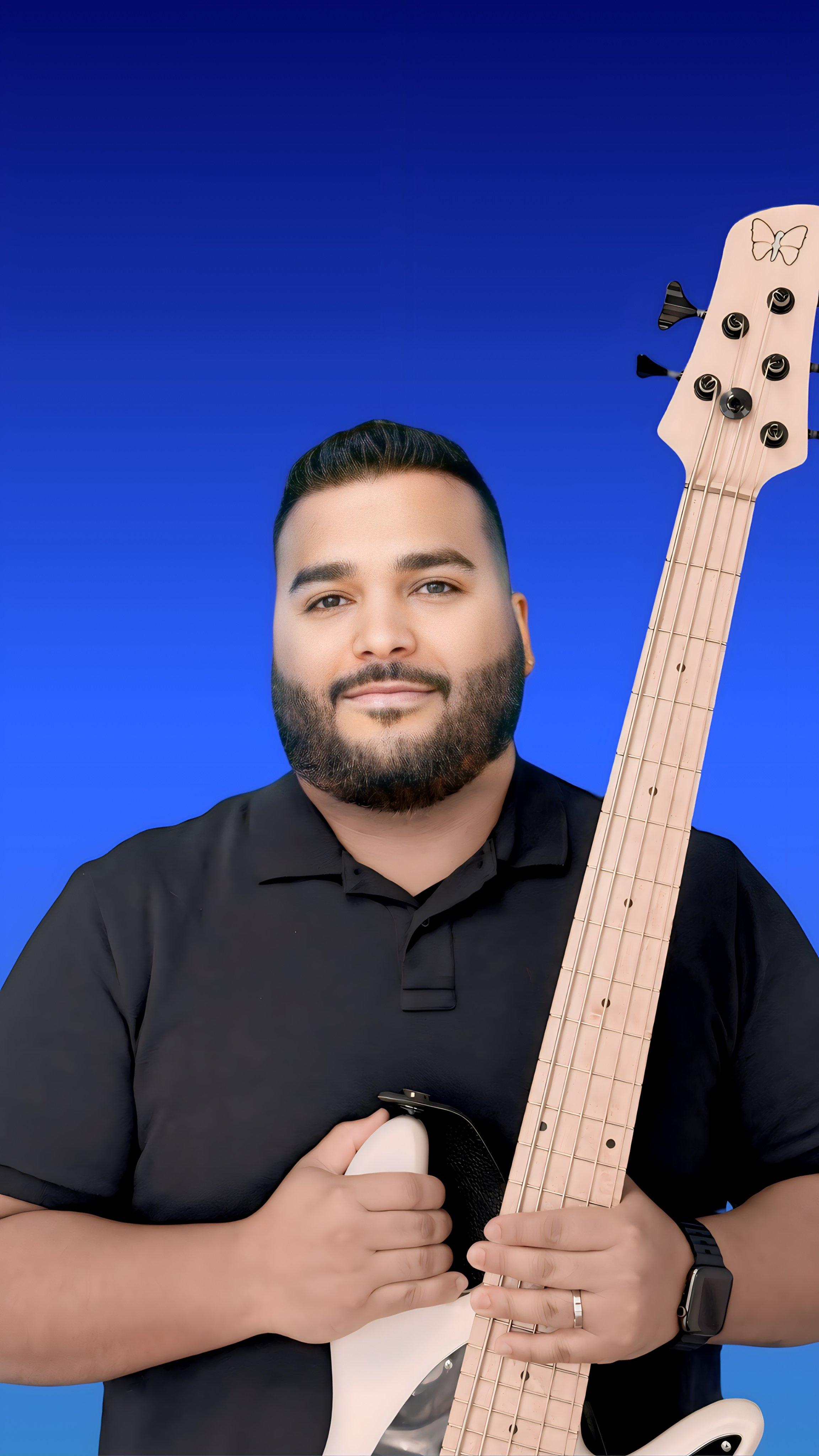 Daniel Hernandez — Bass & Drums Instructor